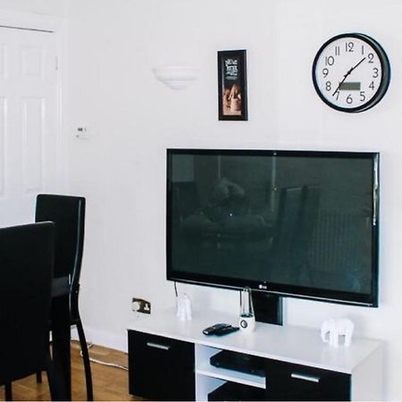 Home To Home Stay Apartment Glasgow Exterior foto